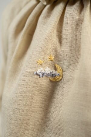 Cloudy Night Moon (2.5x2.3cm)