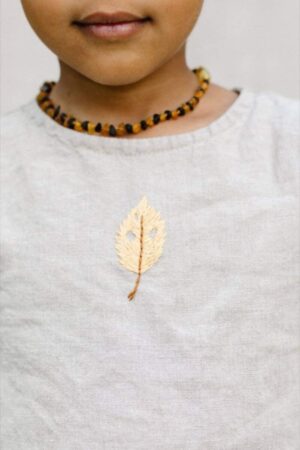 Fallen Leaf (2.9x6.5cm)