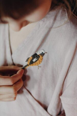 Scarlett Robin (4x4.7cm)